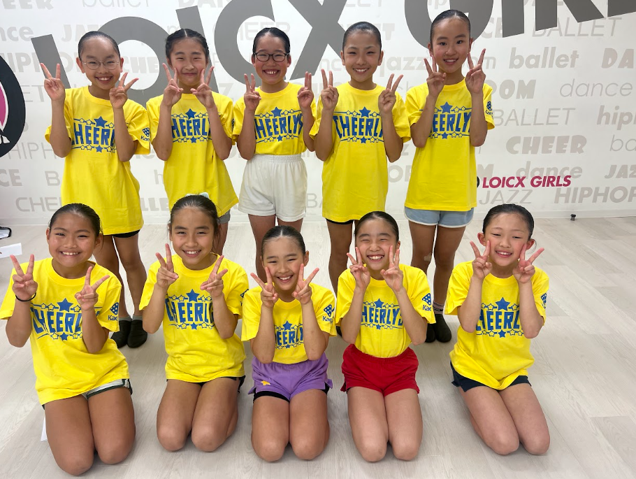 チアチームCHEERLYSへTシャツを提供致しました!